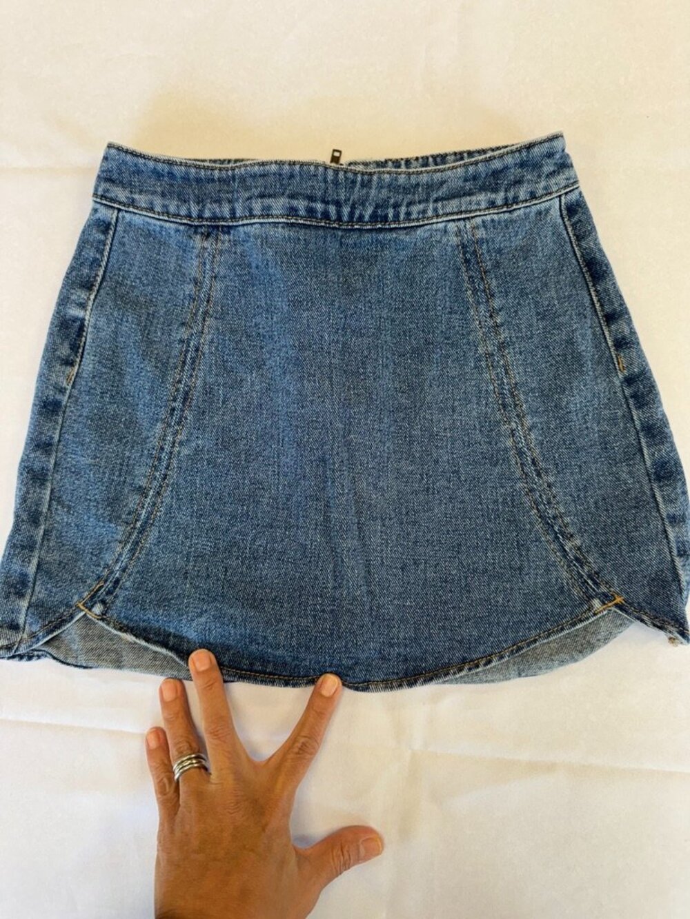 Pacsun Medium Wash Denim Tulip Style Mini Skirt Size 23